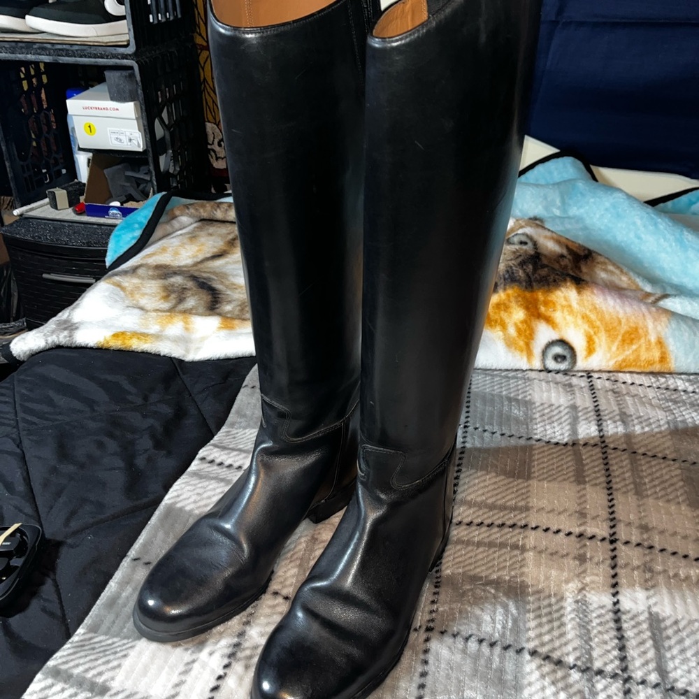 Frye Black Over the Knee Boots Sleek Leather Design